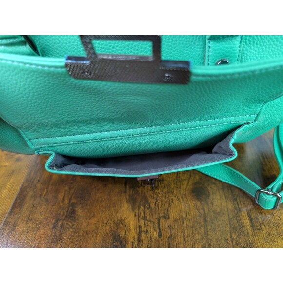 Damsel in Defense Conceal and Carry, Large Purse with handles & straps - Picture 15 of 16